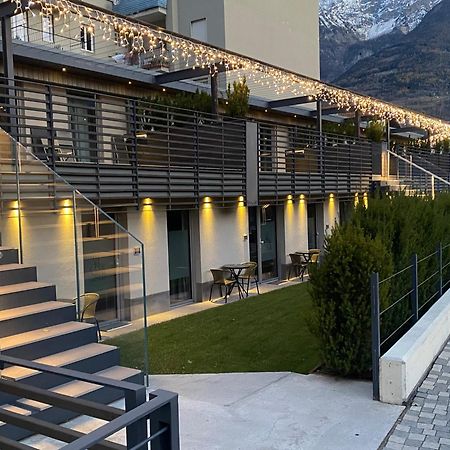 Sui Generis - Aosta Urban Apartments ภายนอก รูปภาพ