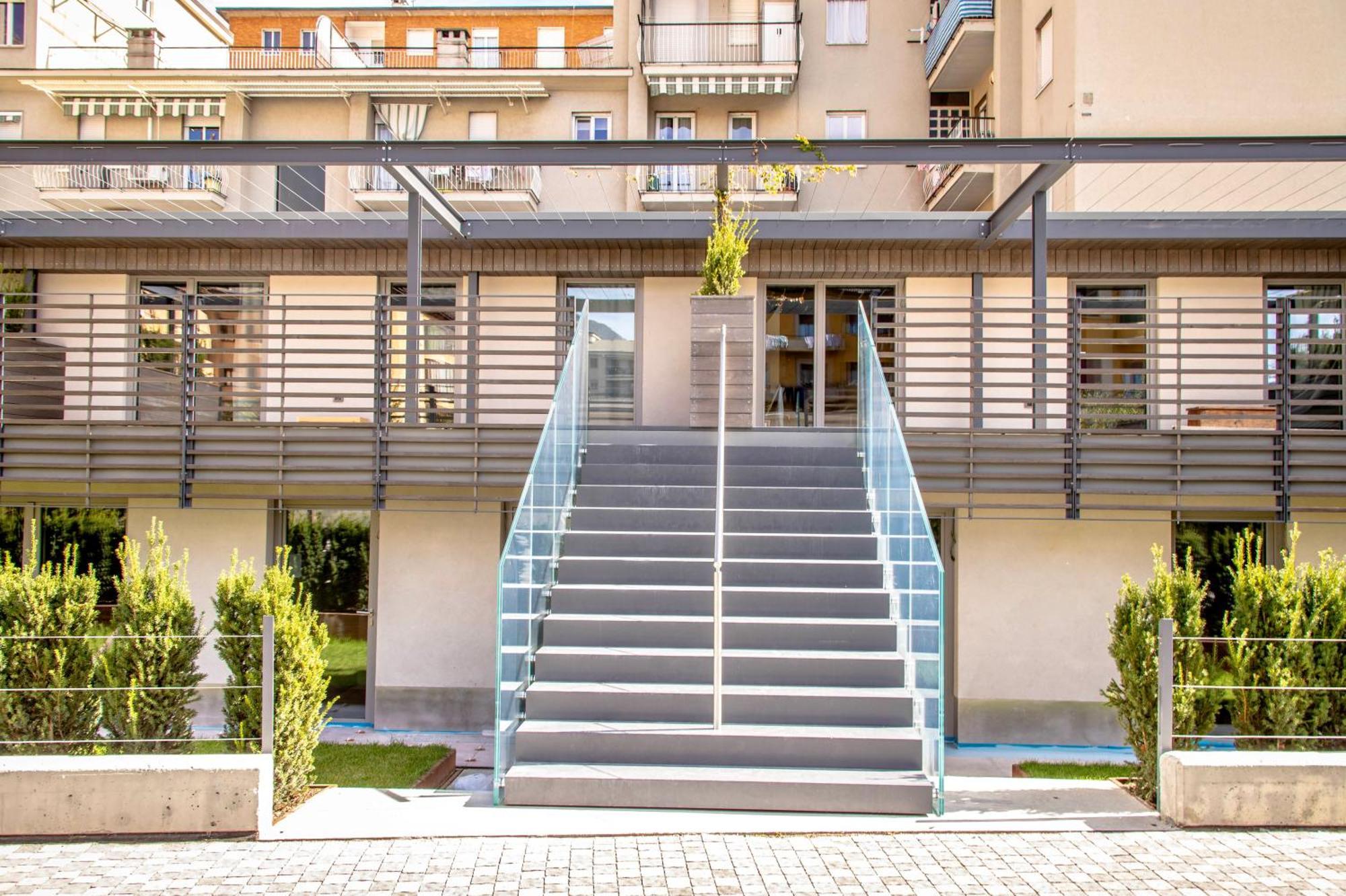 Sui Generis - Aosta Urban Apartments ภายนอก รูปภาพ