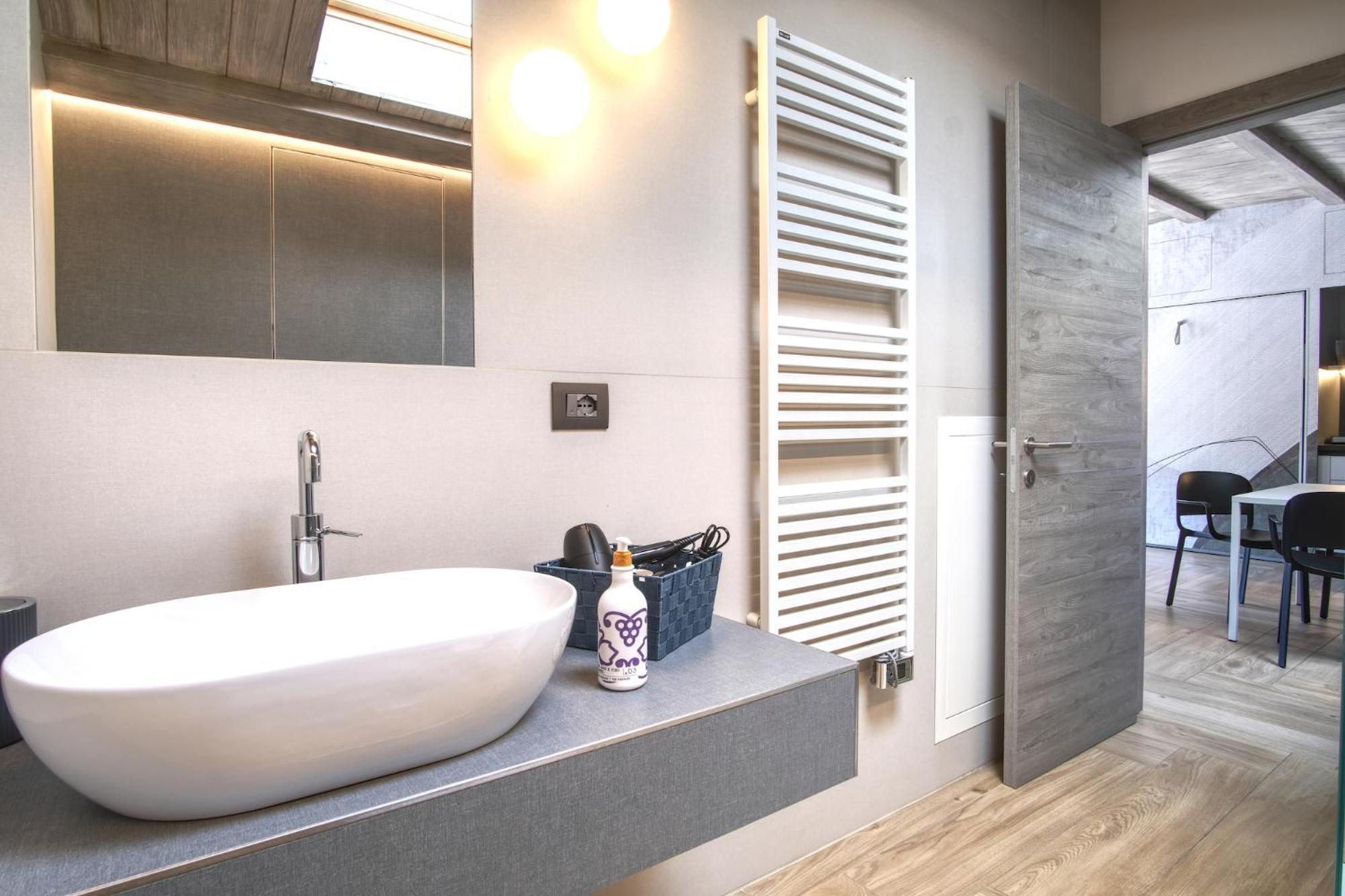 Sui Generis - Aosta Urban Apartments ภายนอก รูปภาพ