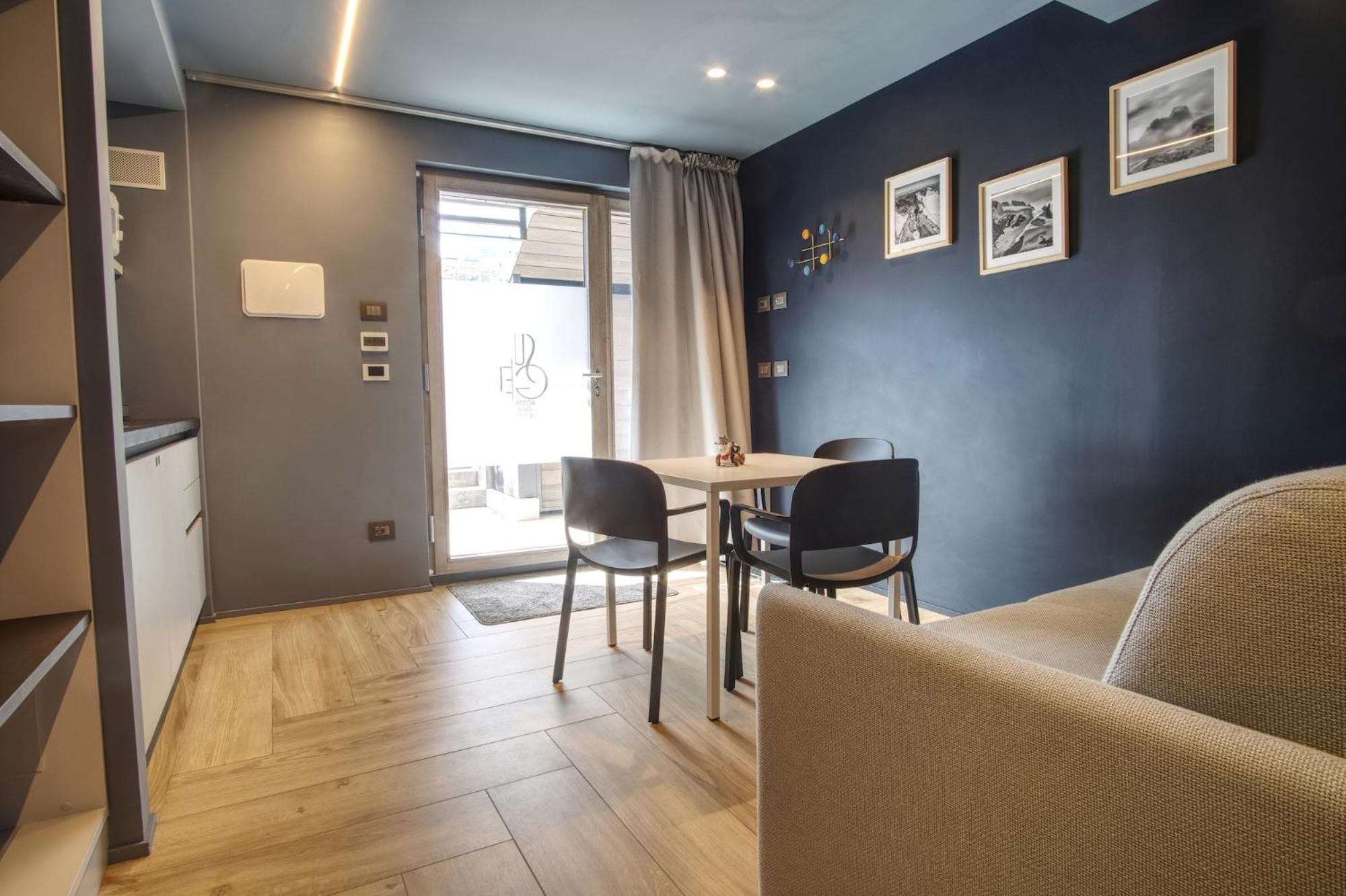 Sui Generis - Aosta Urban Apartments ภายนอก รูปภาพ