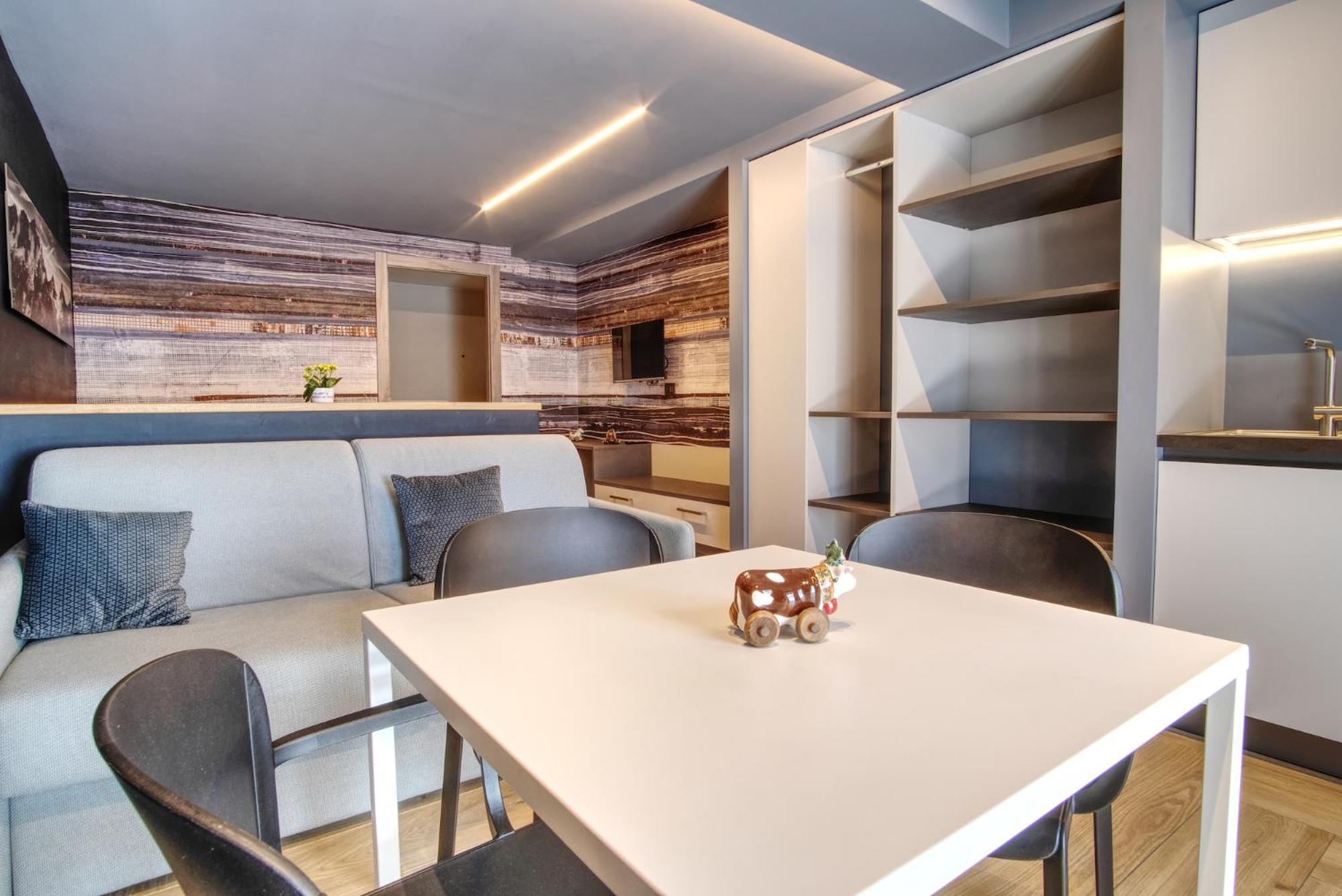 Sui Generis - Aosta Urban Apartments ภายนอก รูปภาพ