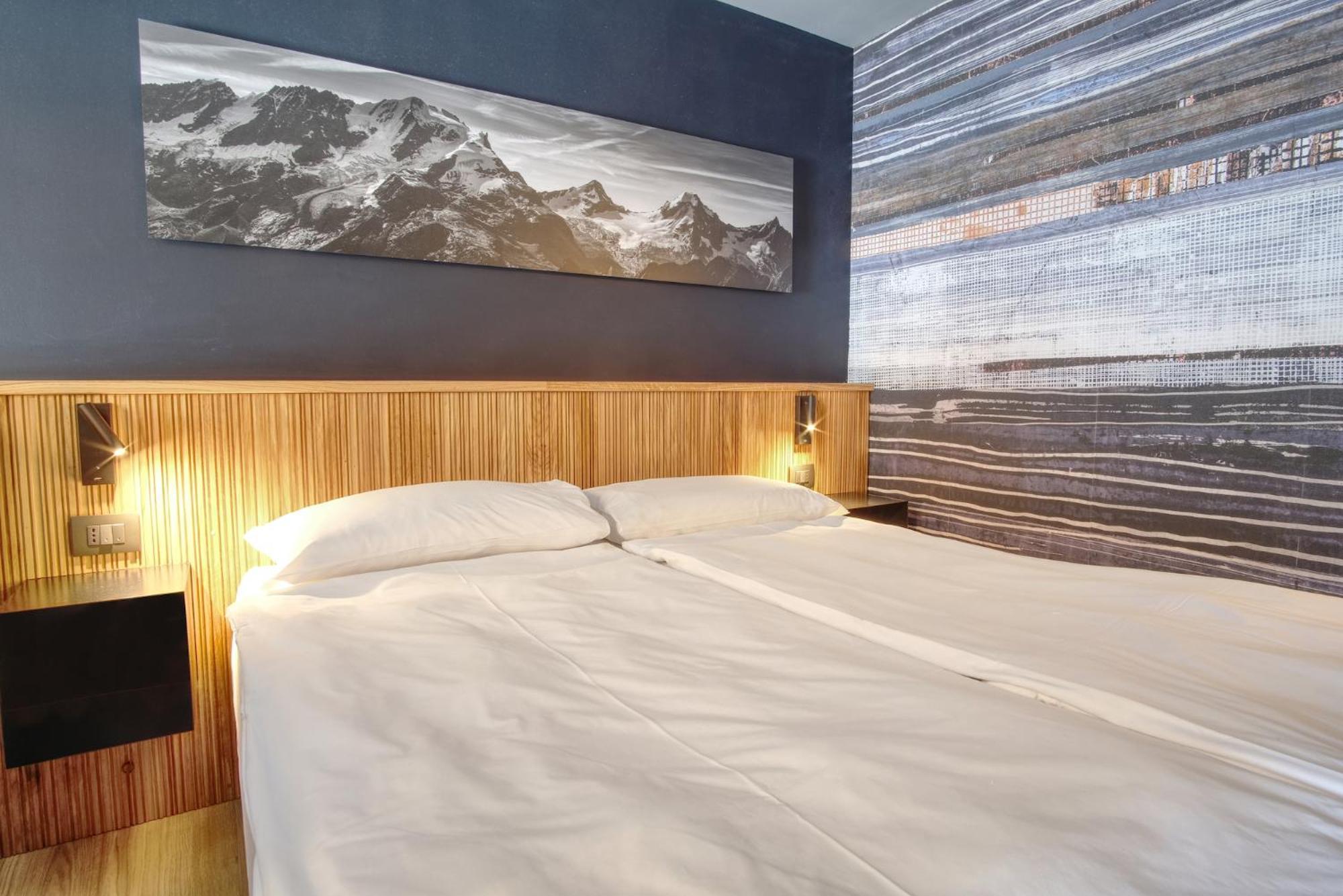 Sui Generis - Aosta Urban Apartments ภายนอก รูปภาพ